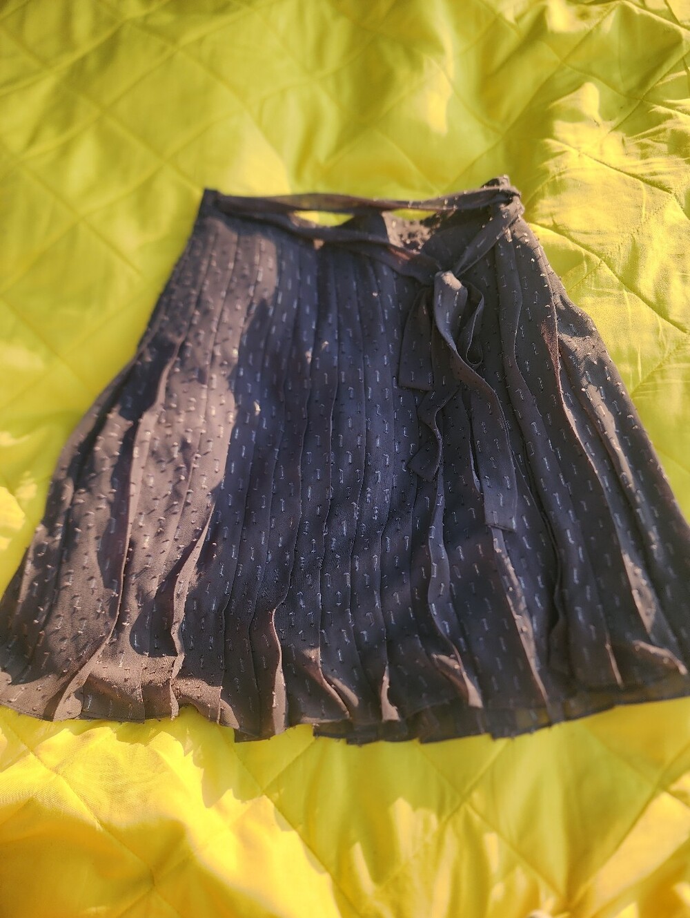 Ann Taylor Black Pleated Skirt with Subtle Dots